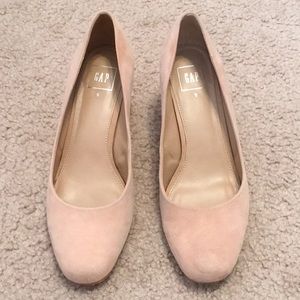 Cute and comfy suede block heels in nude beige